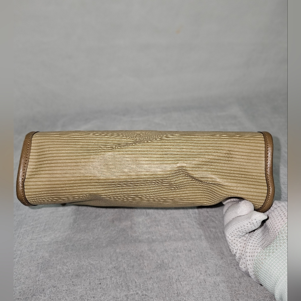 YSL Pouch - Picture 3 of 9